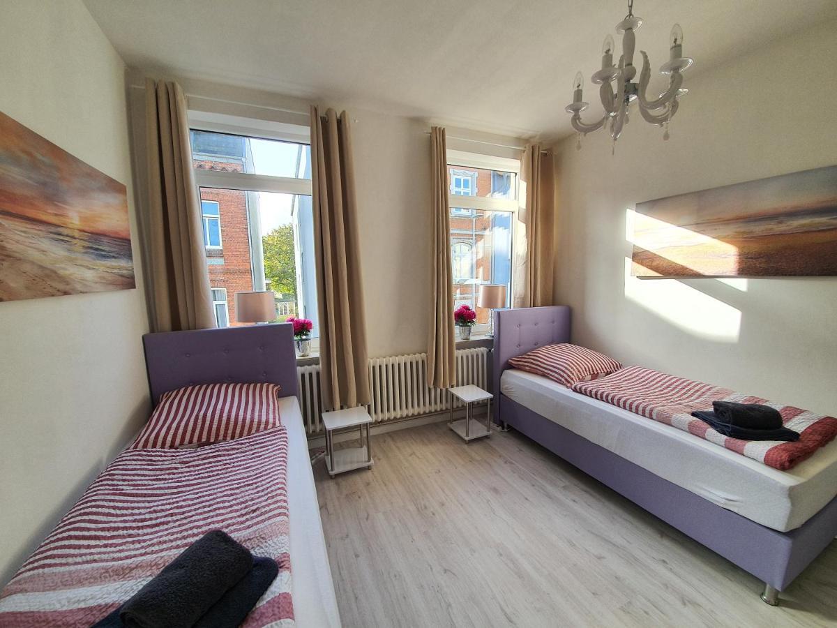 Husum Zentrum Bis 7 Personen. المظهر الخارجي الصورة